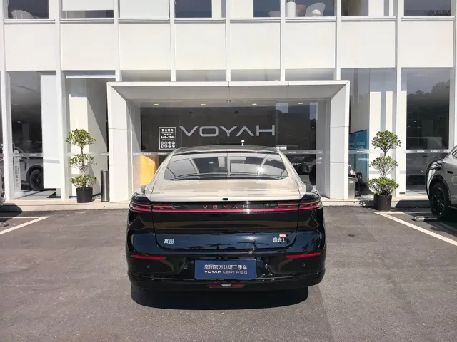 Voyah Zhuiguang L — Фото автомобиля 9