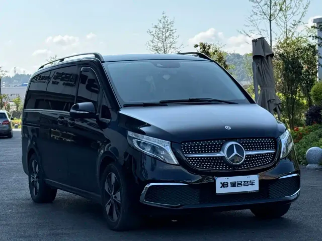 Mercedes-Benz V-Class — Фото автомобиля 3