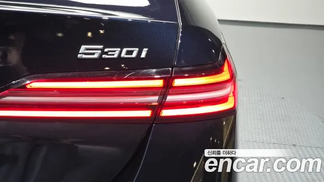 BMW 5-Series 5 серия (G60) 530i xDrive M Sport — Фото автомобиля 21
