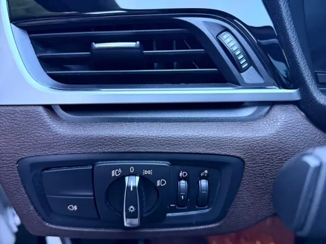 BMW X1 — Фото автомобиля 16