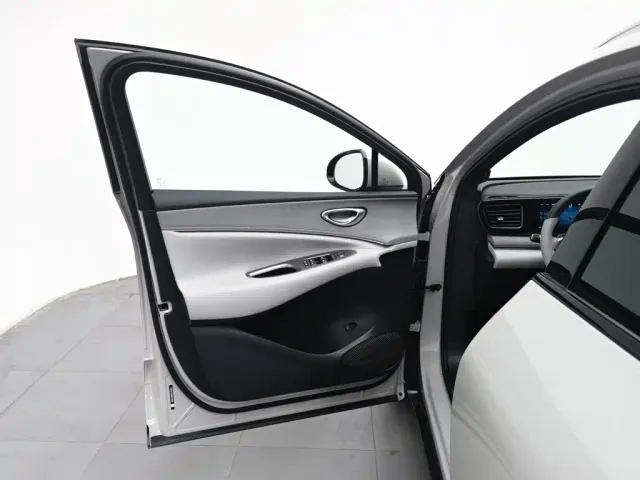 BYD Sealion 06 — Фото автомобиля 8