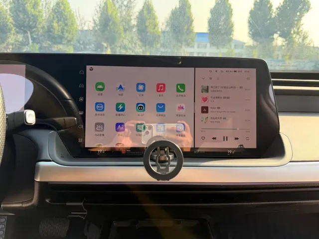 Xpeng P7 — Фото автомобиля 10