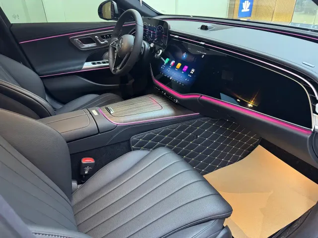 Mercedes-Benz E-Class — Фото автомобиля 19