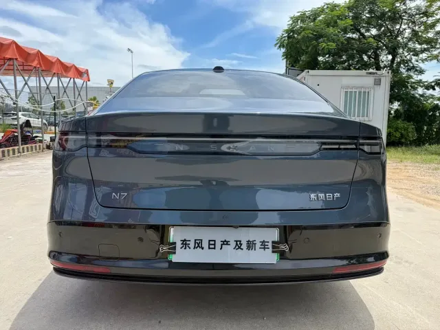 Nissan N7 — Фото автомобиля 12
