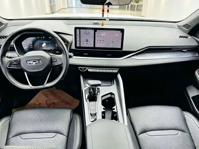 Geely Xingrui — Фото автомобиля 5