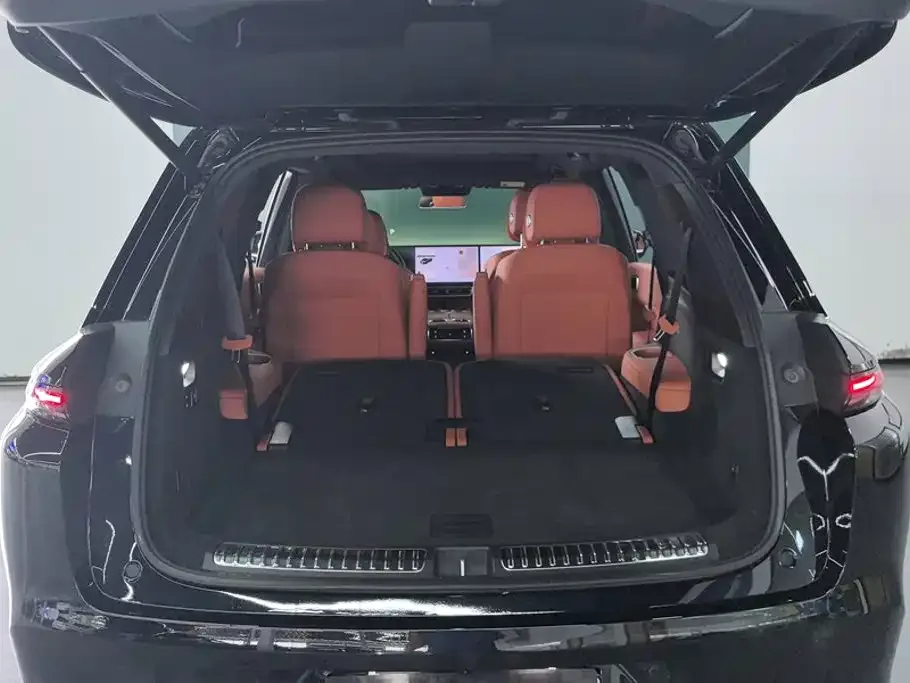 Li Auto Li L8 2025 Ultra Smart Renewal Edition — Фото автомобиля 4