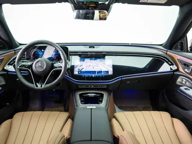 Mercedes-Benz E-Class — Фото автомобиля 7