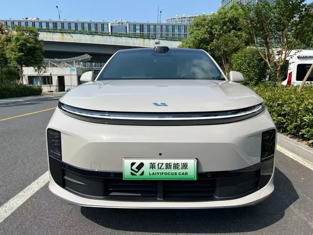 Фотография автомобиля — Li Auto L6