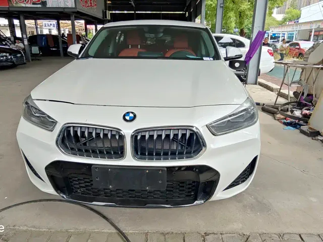 BMW X2 — Фото автомобиля 2