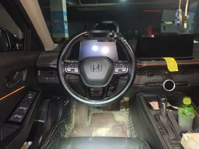 Honda Accord — Фото автомобиля 12