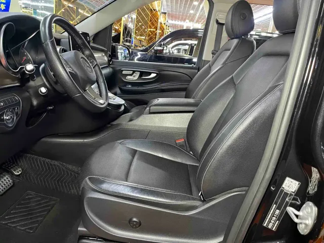 Mercedes-Benz V-Class — Фото автомобиля 5