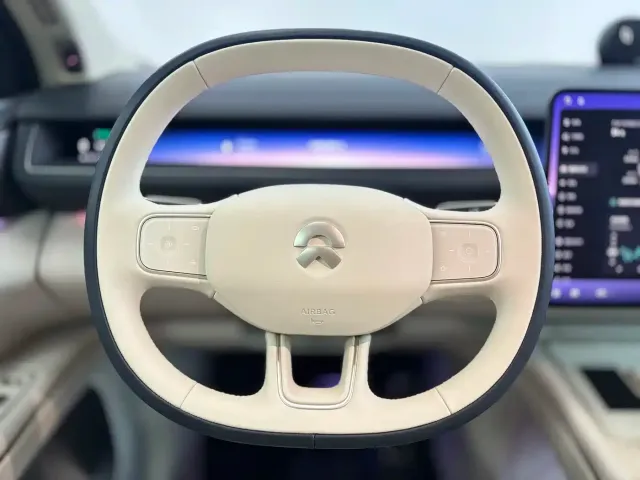 Nio ES8 — Фото автомобиля 10