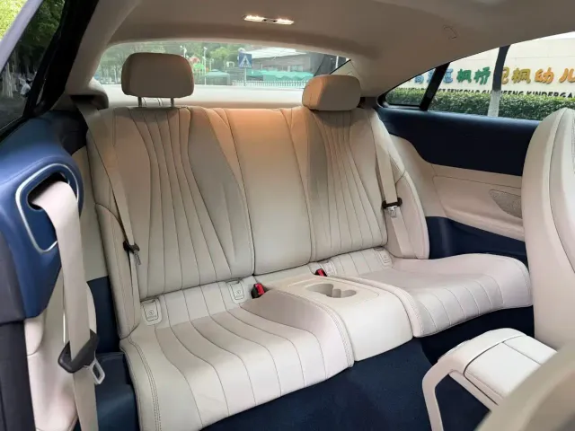 Mercedes-Benz E-Class — Фото автомобиля 5