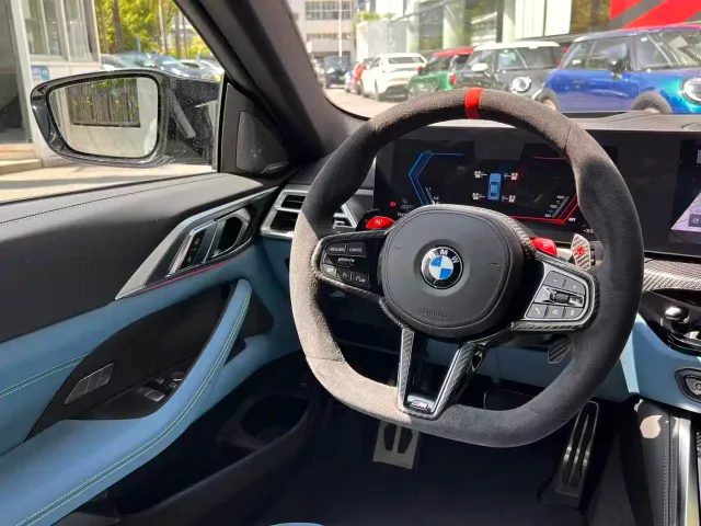 BMW M4 — Фото автомобиля 17