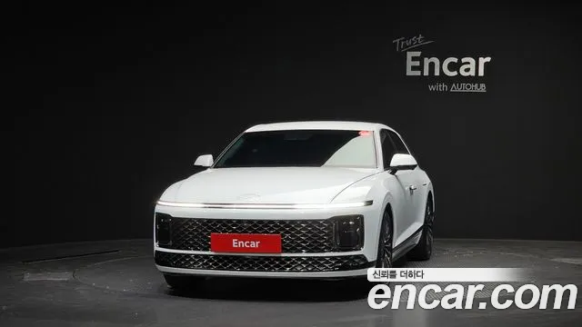 Hyundai Grandeur Grandeur (GN7) 2.5 Бензин 2WD — Фото автомобиля 3