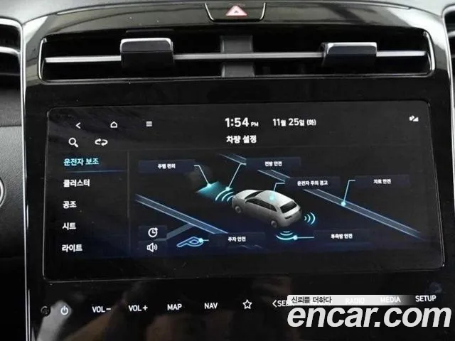 Hyundai Tucson Tucson (NX4) Дизель 2.0 2WD — Фото автомобиля 17