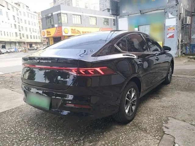 BYD Qin PLUS — Фото автомобиля 6