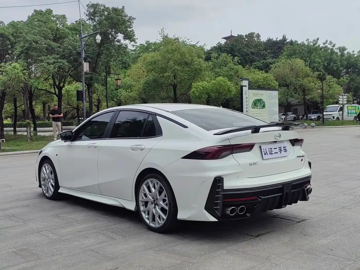 GAC Trumpchi Trumpchi Emkoo 2023 400T Auto R MAX — Фото автомобиля 14