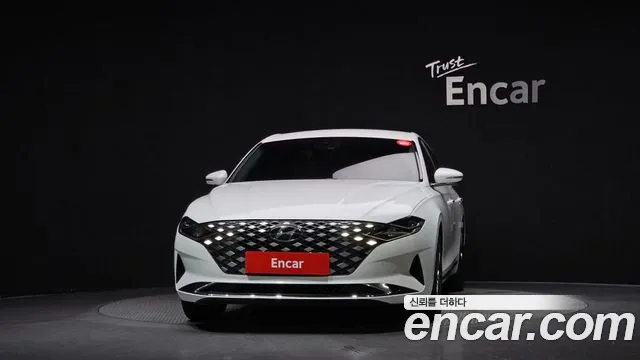Hyundai Grandeur New — Фото автомобиля 3