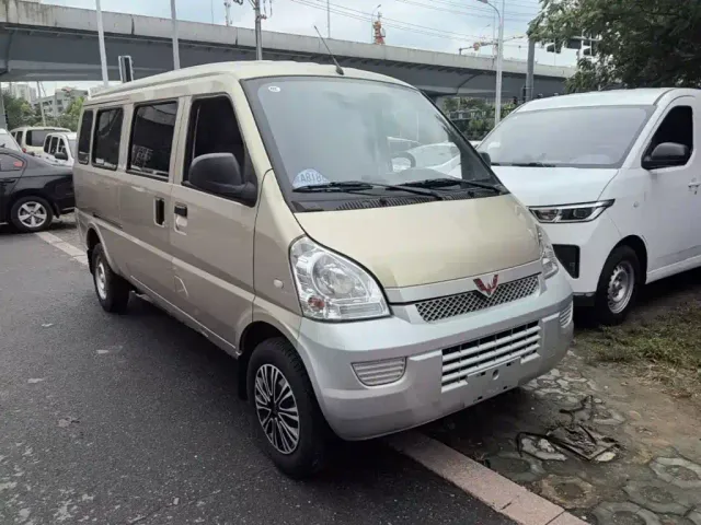 Wuling Rongguang — Фото автомобиля 3