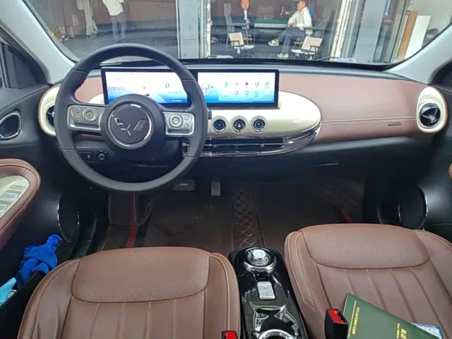 Wuling Bingo — Фото автомобиля 9