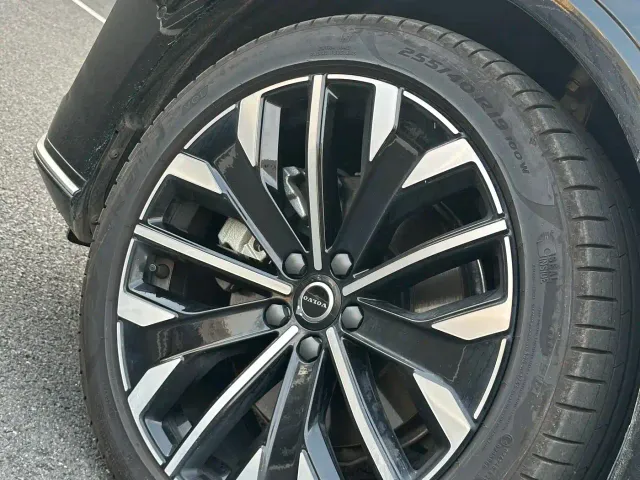 Volvo S90 — Фото автомобиля 19
