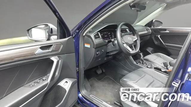 Volkswagen Tiguan — Фото автомобиля 10
