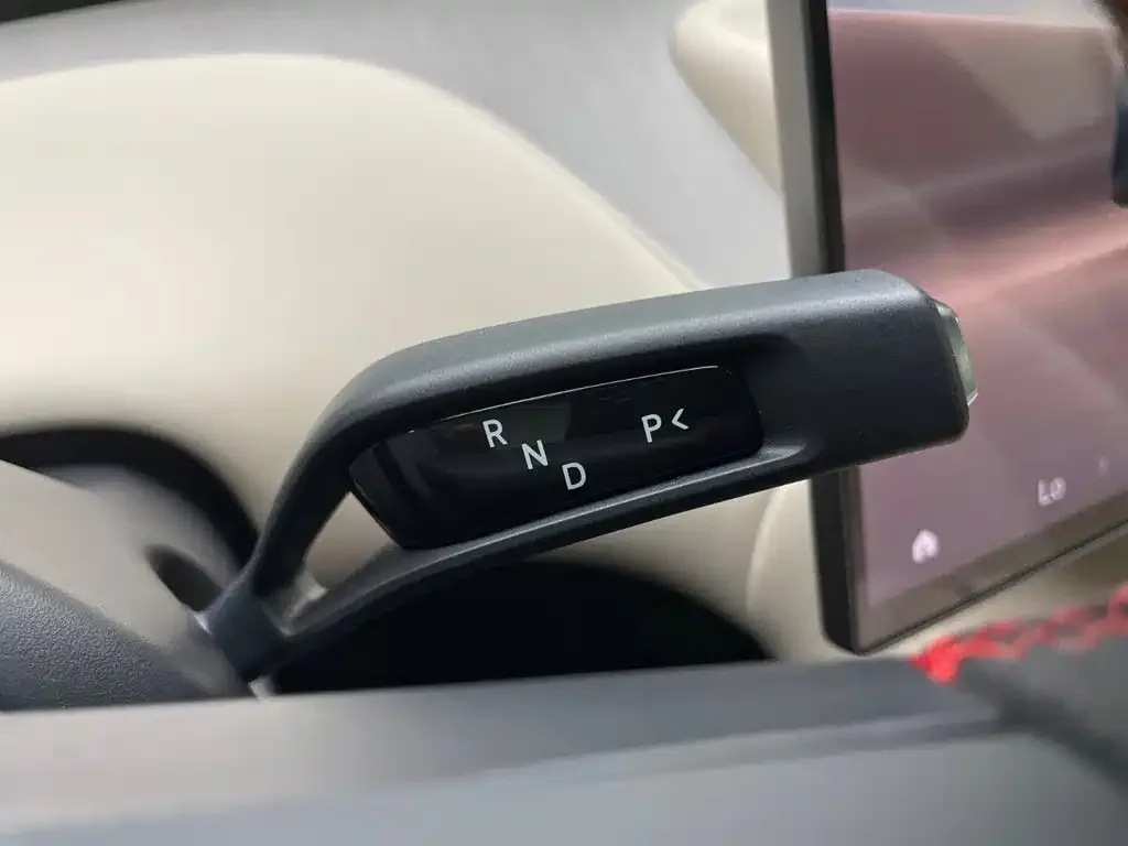Xiaomi Auto Xiaomi YU7 2025 Ultra Long Range High Performance AWD Max Edition — Фото автомобиля 18