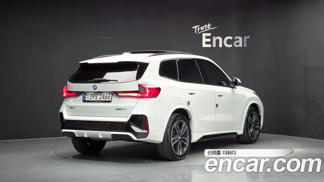 BMW X1 U11 — Фото автомобиля 2