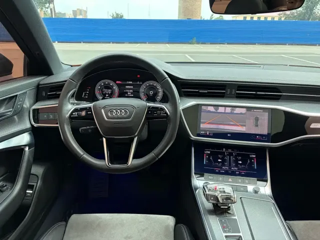 Audi A6L — Фото автомобиля 12