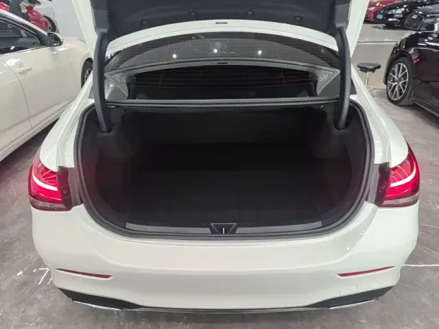 Mercedes-Benz A-Class — Фото автомобиля 18