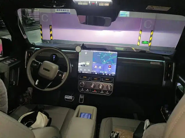 iCAR V23 — Фото автомобиля 12