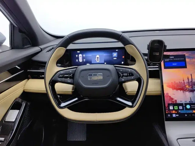 Geely Galaxy L6 — Фото автомобиля 11