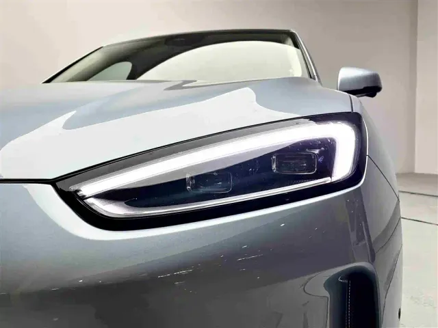 Aito M5 — Фото автомобиля 5