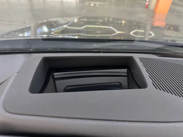 BMW 5 Series — Фото автомобиля 10
