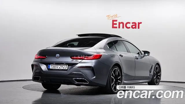 BMW 8-Series — Фото автомобиля 2
