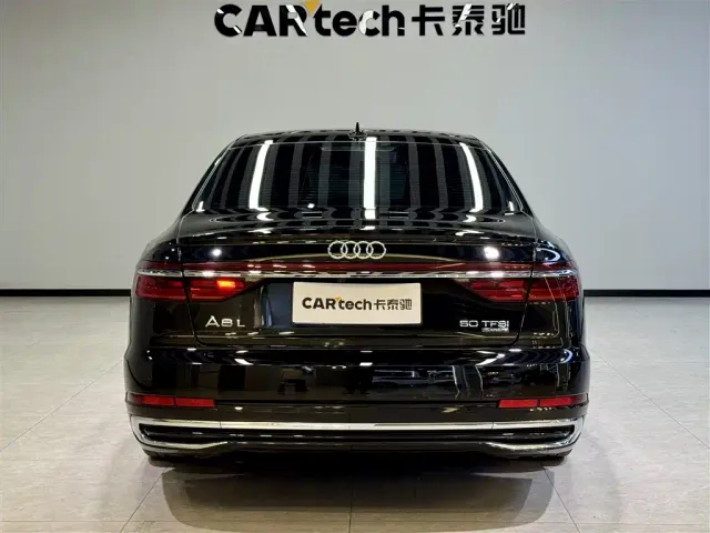 Audi A8 — Фото автомобиля 5