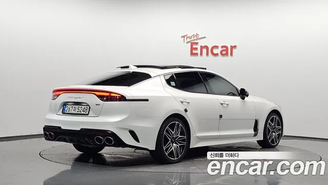 Фотография автомобиля — Kia Stinger Stinger Meister