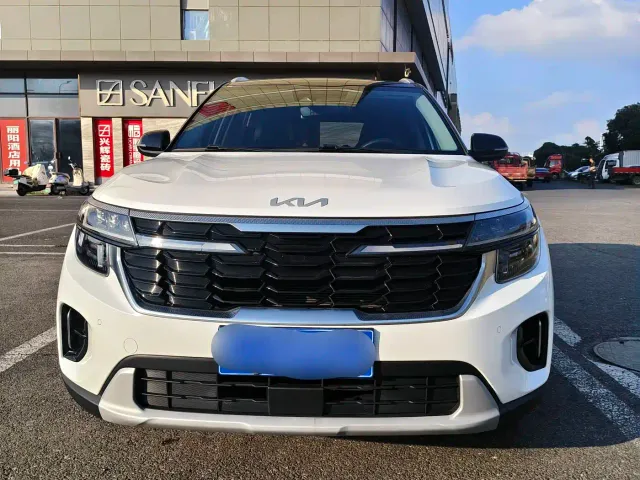 Kia Seltos — Фото автомобиля 2