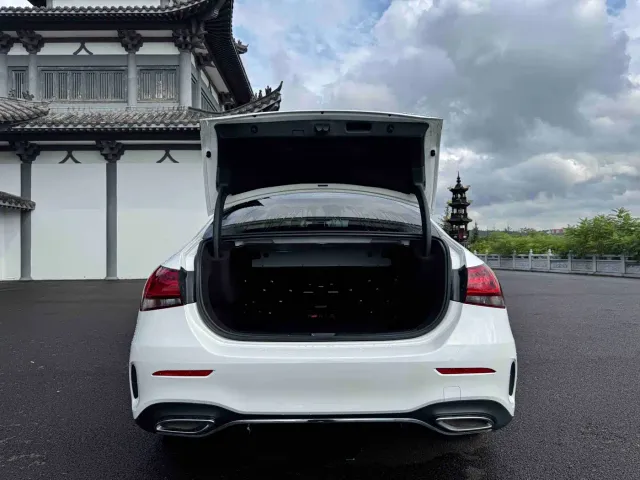 Mercedes-Benz A-Class — Фото автомобиля 21