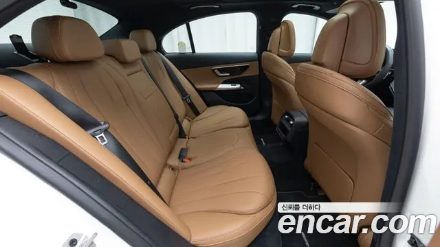 Mercedes-Benz E-Class W214 — Фото автомобиля 10