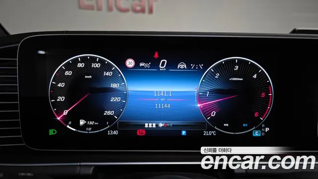 Mercedes-Benz GLE-Class — Фото автомобиля 11