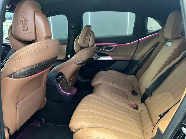 Mercedes-Benz E-Class — Фото автомобиля 6