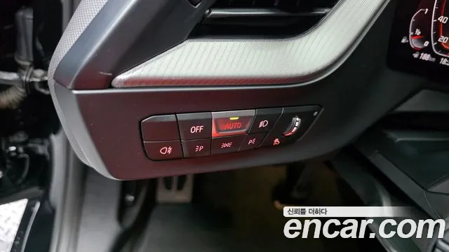 BMW 1 Series F40 — Фото автомобиля 30