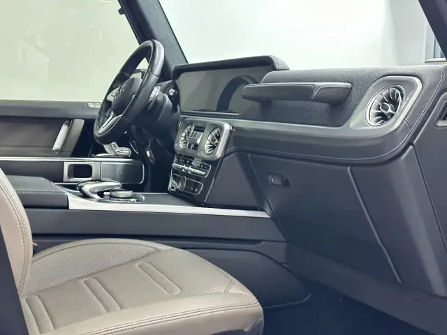 Mercedes-Benz G-Class — Фото автомобиля 18