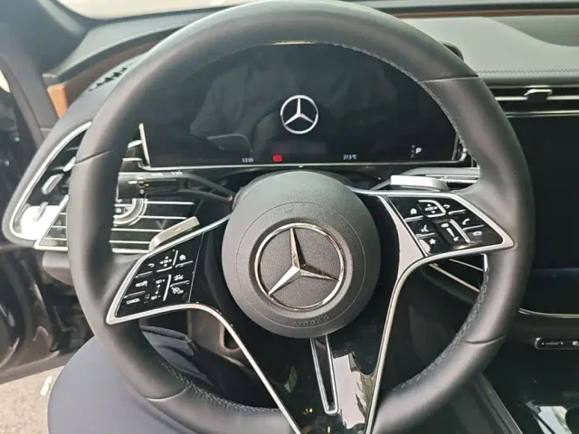 Mercedes-Benz Mercedes-Benz E-Class 2025 Facelift E 260 L — Фото автомобиля 10