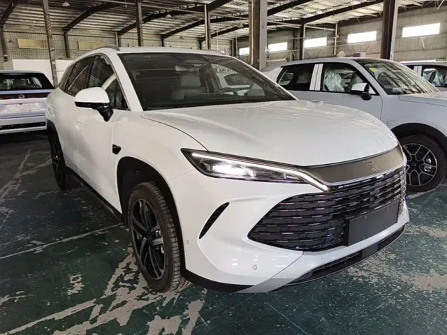 BYD Song L DM-i — Фото автомобиля 3