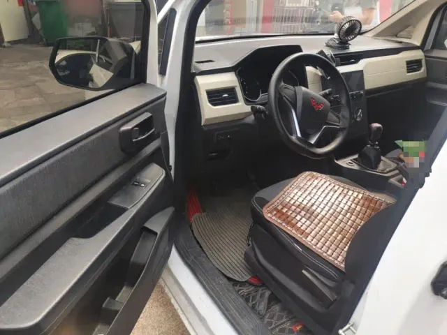 Wuling Zhengcheng — Фото автомобиля 13