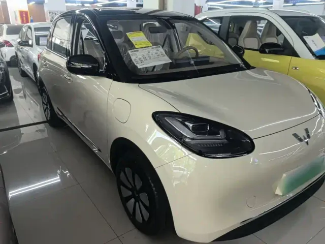 Wuling Bingo — Фото автомобиля 21