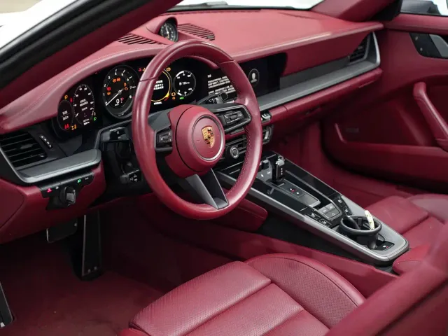 Porsche 911 — Фото автомобиля 6